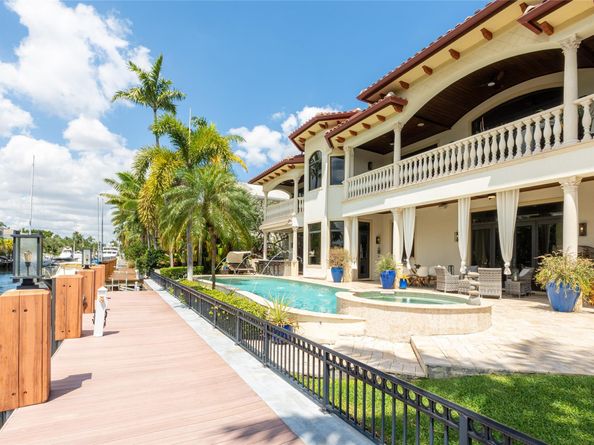 441 Royal Plaza Dr, Fort Lauderdale FL 33301