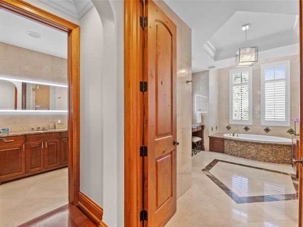 441 Royal Plaza Dr, Fort Lauderdale FL 33301
