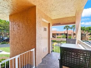 11255 Green Lake Drive 203, Boynton Beach FL 33437