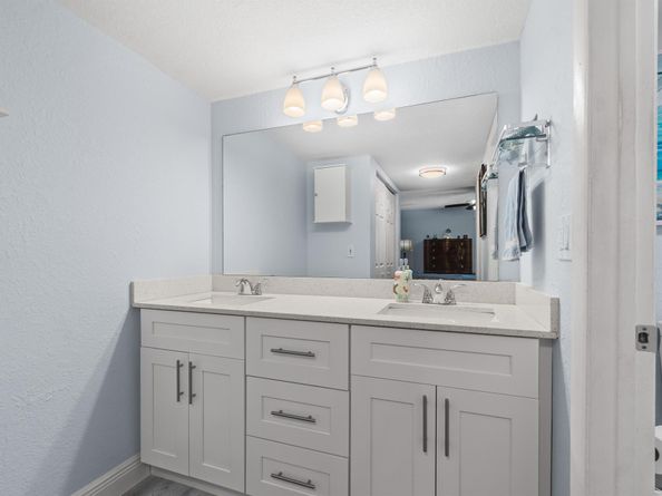 11255 Green Lake Drive 203, Boynton Beach FL 33437