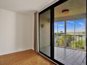 890 N Federal Highway 410, Lantana FL 33462