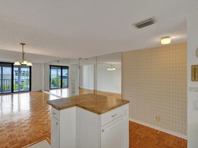 890 N Federal Highway 410, Lantana FL 33462