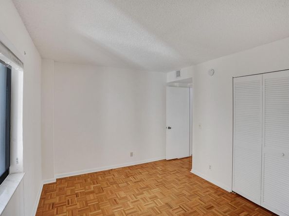890 N Federal Highway 410, Lantana FL 33462