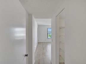 890 N Federal Highway 410, Lantana FL 33462