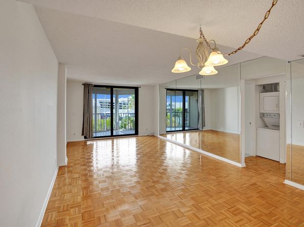 890 N Federal Highway 410, Lantana FL 33462