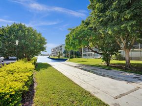 890 N Federal Highway 410, Lantana FL 33462
