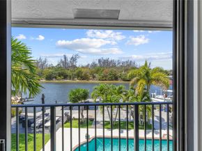 633 NE 19th Ave, Deerfield Beach FL 33441