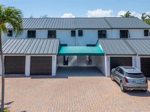 633 NE 19th Ave, Deerfield Beach FL 33441