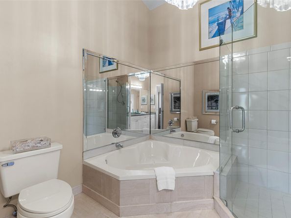633 NE 19th Ave, Deerfield Beach FL 33441