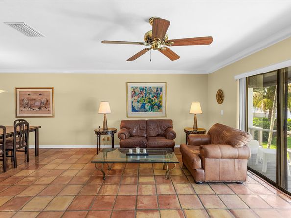 633 NE 19th Ave, Deerfield Beach FL 33441