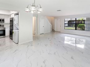 2590 Coral Springs Dr 90, Coral Springs FL 33065