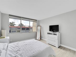 777 S Federal Hwy E301, Pompano Beach FL 33062