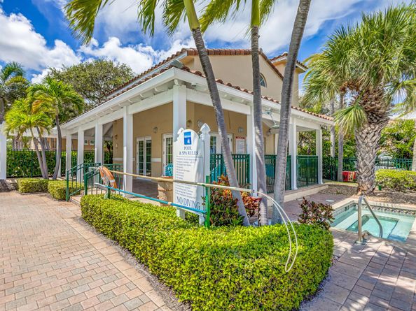 1050 Lake Shore Drive 204, Lake Park FL 33403