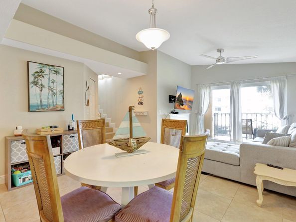 1050 Lake Shore Drive 204, Lake Park FL 33403