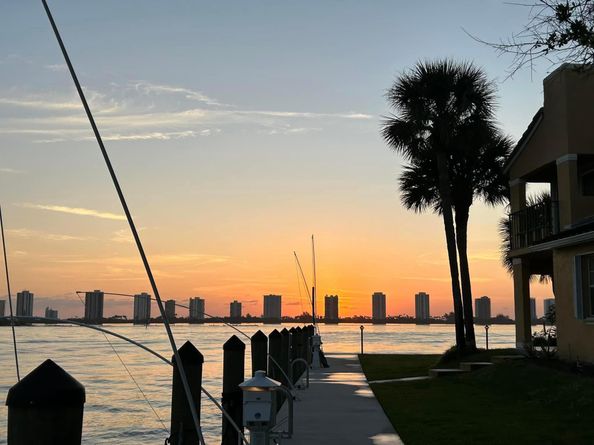 1050 Lake Shore Drive 204, Lake Park FL 33403