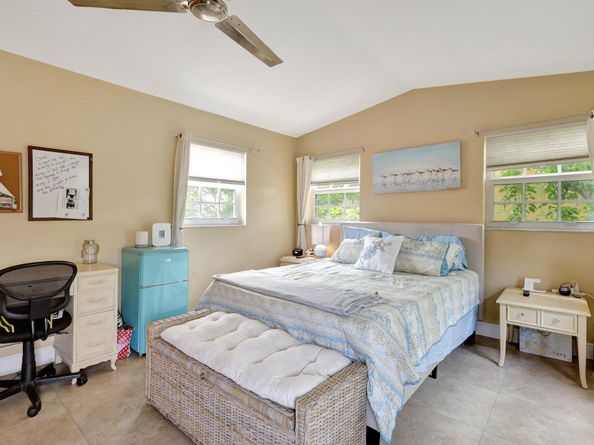 1050 Lake Shore Drive 204, Lake Park FL 33403