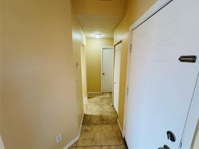 3449 NW 44th St 202, Lauderdale Lakes FL 33309