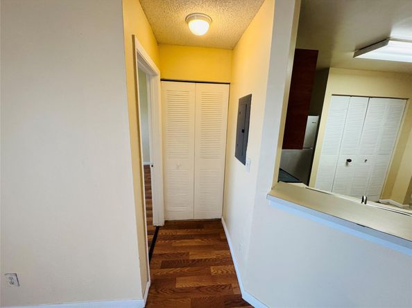 3449 NW 44th St 202, Lauderdale Lakes FL 33309