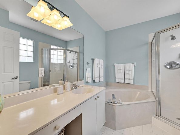 3432 NW 112th Ter, Coral Springs FL 33065