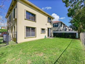 3432 NW 112th Ter, Coral Springs FL 33065