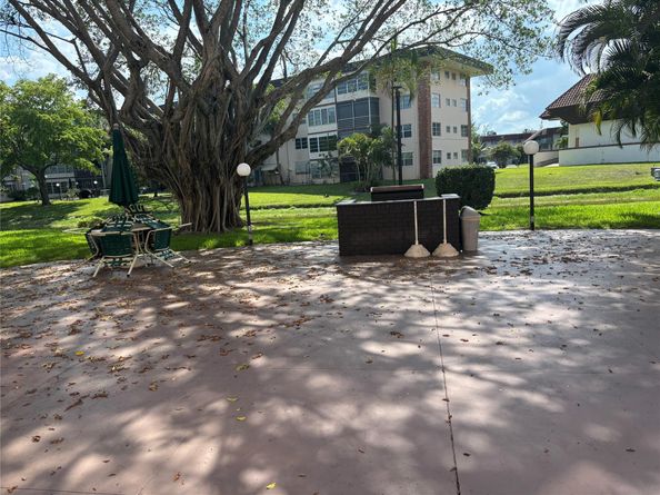3001 NW 46th Ave 310, Lauderdale Lakes FL 33313