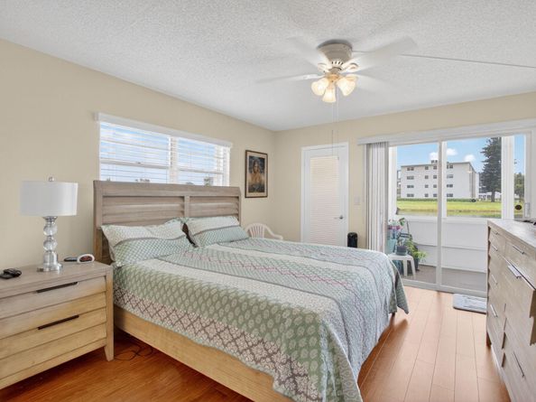 1036 Guildford B 1036, Boca Raton FL 33434