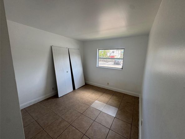 5150 NE 6th Ave 116, Oakland Park FL 33334