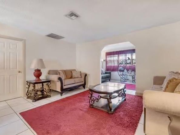 2849 SW 6 Street, Fort Lauderdale FL 33312