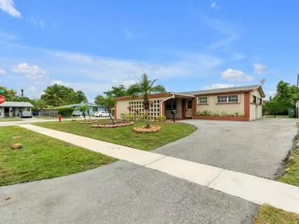 2849 SW 6 Street, Fort Lauderdale FL 33312
