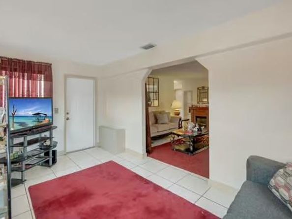 2849 SW 6 Street, Fort Lauderdale FL 33312