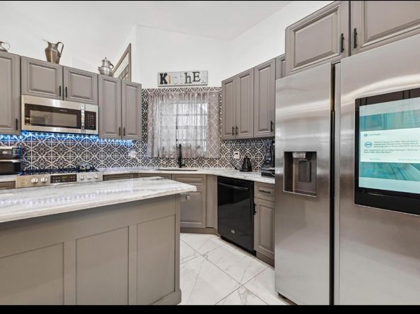4355 NW 52nd Street, Coconut Creek FL 33073