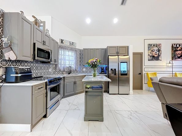 4355 NW 52nd Street, Coconut Creek FL 33073
