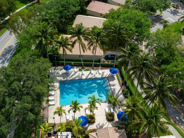 4355 NW 52nd Street, Coconut Creek FL 33073