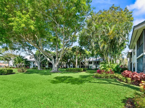 7533 Glendevon Lane 905, Delray Beach FL 33446