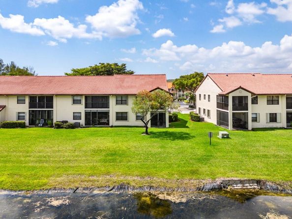 801 Freedom Ct 801, Deerfield Beach FL 33442