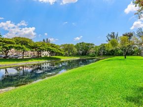 801 Freedom Ct 801, Deerfield Beach FL 33442