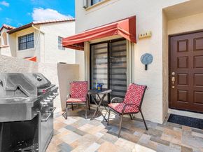 801 Freedom Ct 801, Deerfield Beach FL 33442