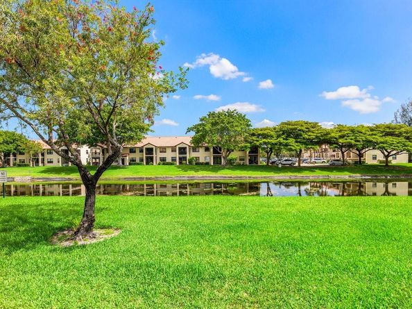 801 Freedom Ct 801, Deerfield Beach FL 33442
