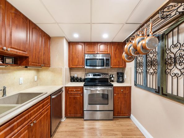 5600 N Flagler 402 Drive 402, West Palm Beach FL 33407