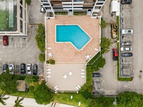 5600 N Flagler 402 Drive 402, West Palm Beach FL 33407