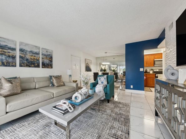608 Sea Pine Way D2, Greenacres FL 33415