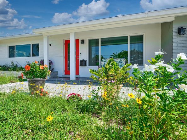 440 NW 37, Oakland Park FL 33309