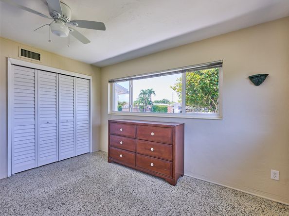 440 NW 37, Oakland Park FL 33309