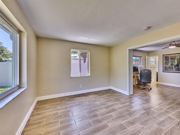 440 NW 37, Oakland Park FL 33309