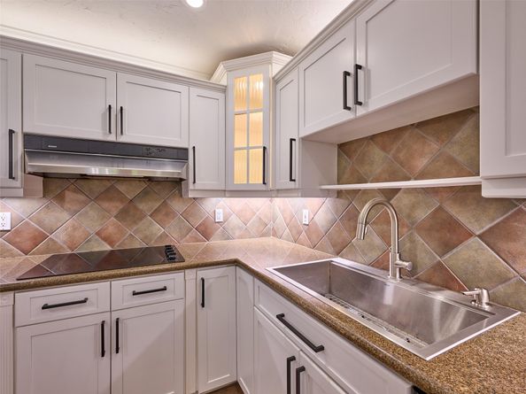 440 NW 37, Oakland Park FL 33309