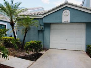 8365 Waterford Cir 8365, Tamarac FL 33321