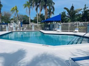 8365 Waterford Cir 8365, Tamarac FL 33321
