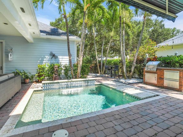 211 Barbados Drive, Jupiter FL 33458