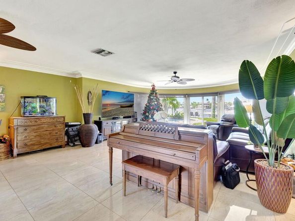 2360 SE 7th Drive, Pompano Beach FL 33062