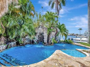 2360 SE 7th Drive, Pompano Beach FL 33062